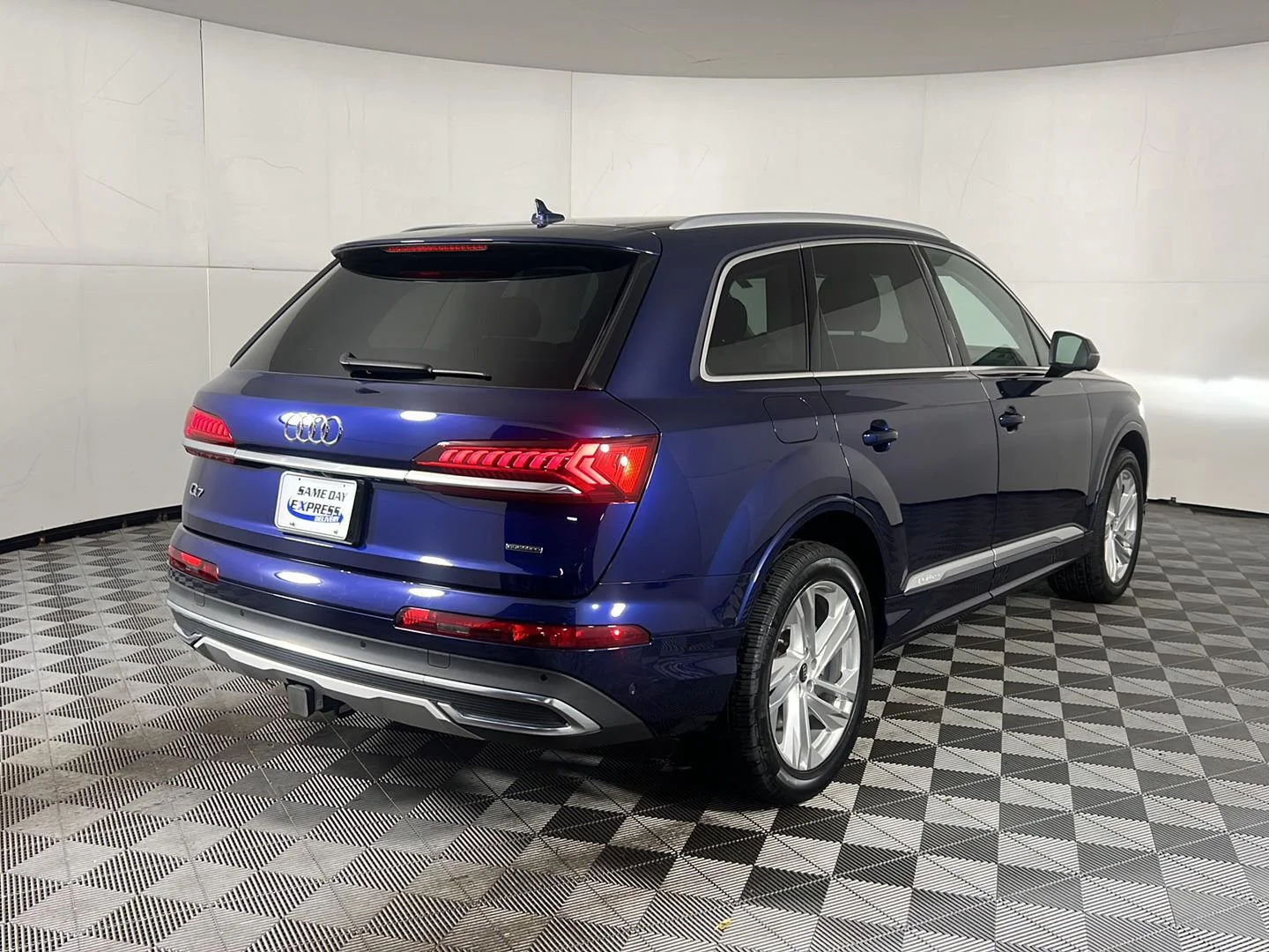 Used 2023 Navarra Blue Metallic Audi Premium Plus image 9