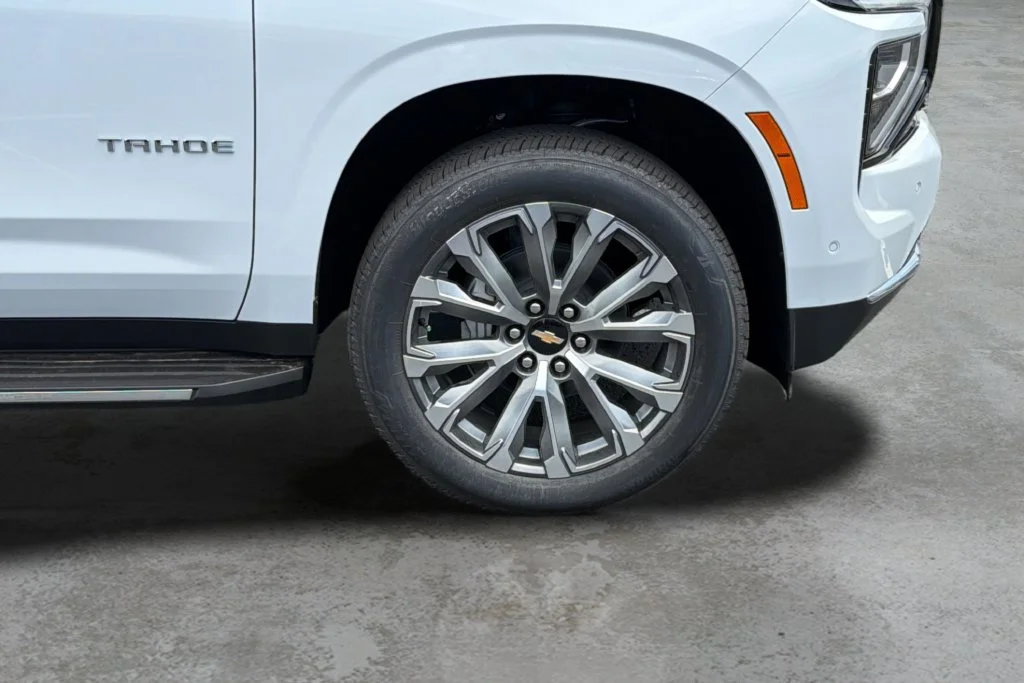 New 2026 Polar White Tricoat Chevrolet High Country image 34