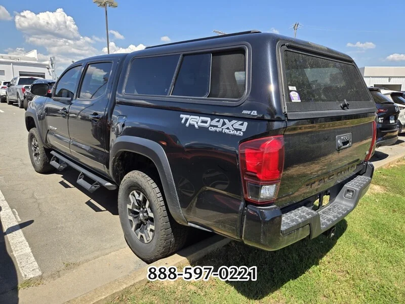 Used 2022 Midnight Black Metallic TOYOTA  image 3