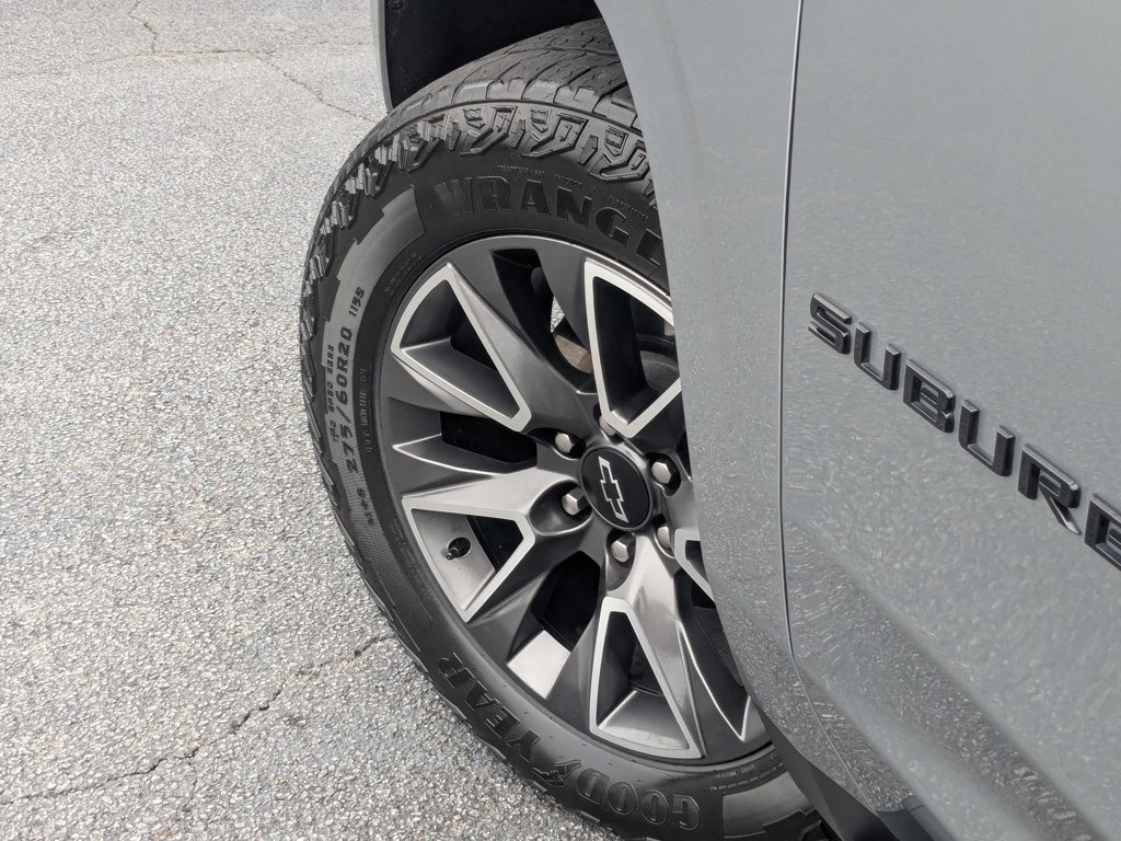 Used 2024 Sterling Gray Metallic Chevrolet Z71 image 9