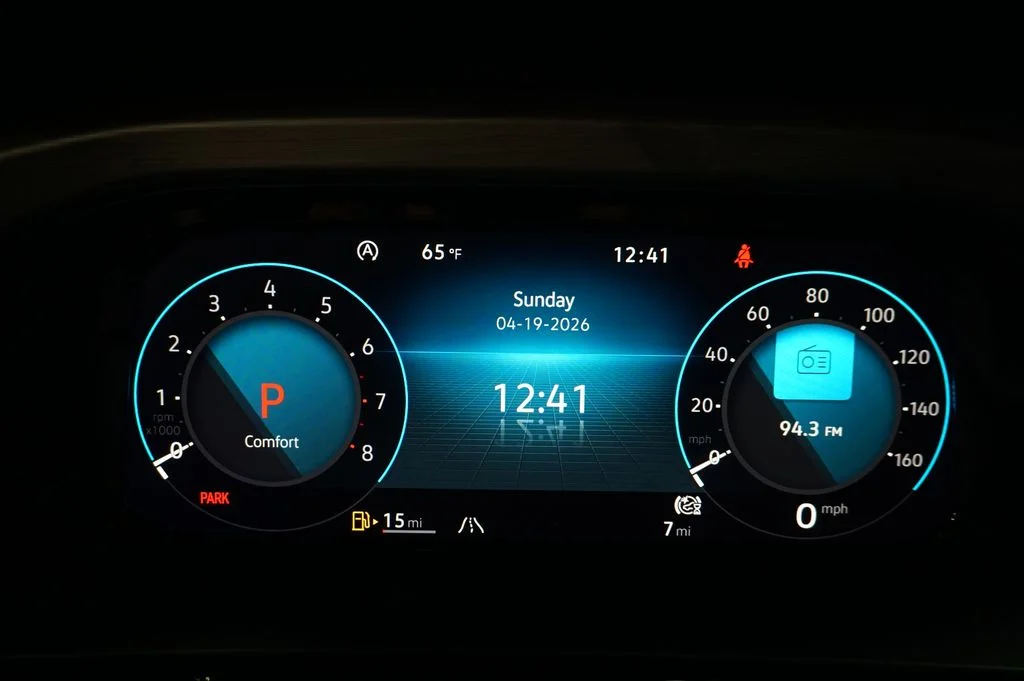New 2026 White/off-white Volkswagen 2.0T SE w/Technology image 24
