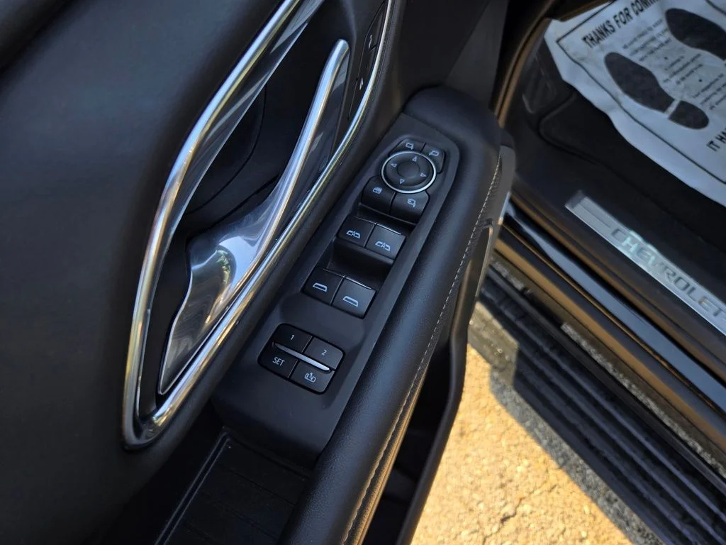 Used 2023 Black Chevrolet Premier image 15