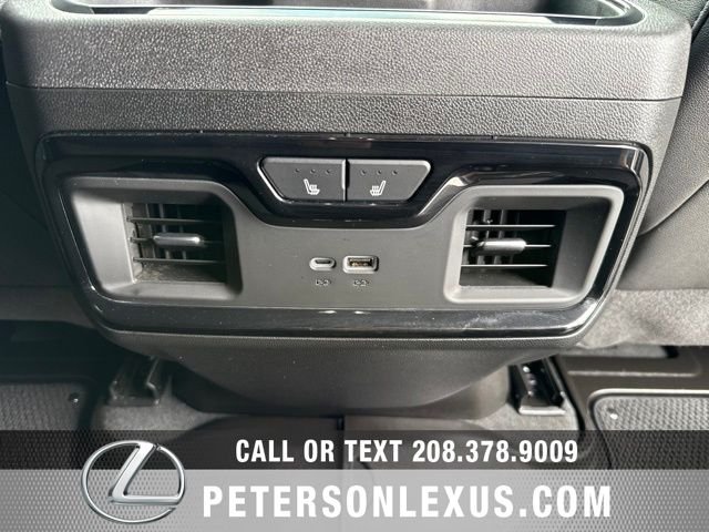 Used 2025  GMC AT4 Premium Plus image 20