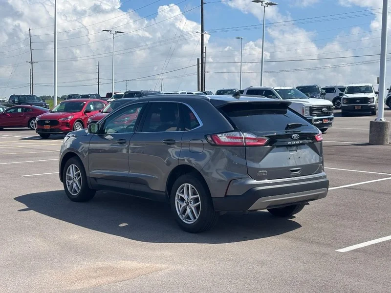 Used 2024 Carbonized Gray Metallic Ford SEL image 5
