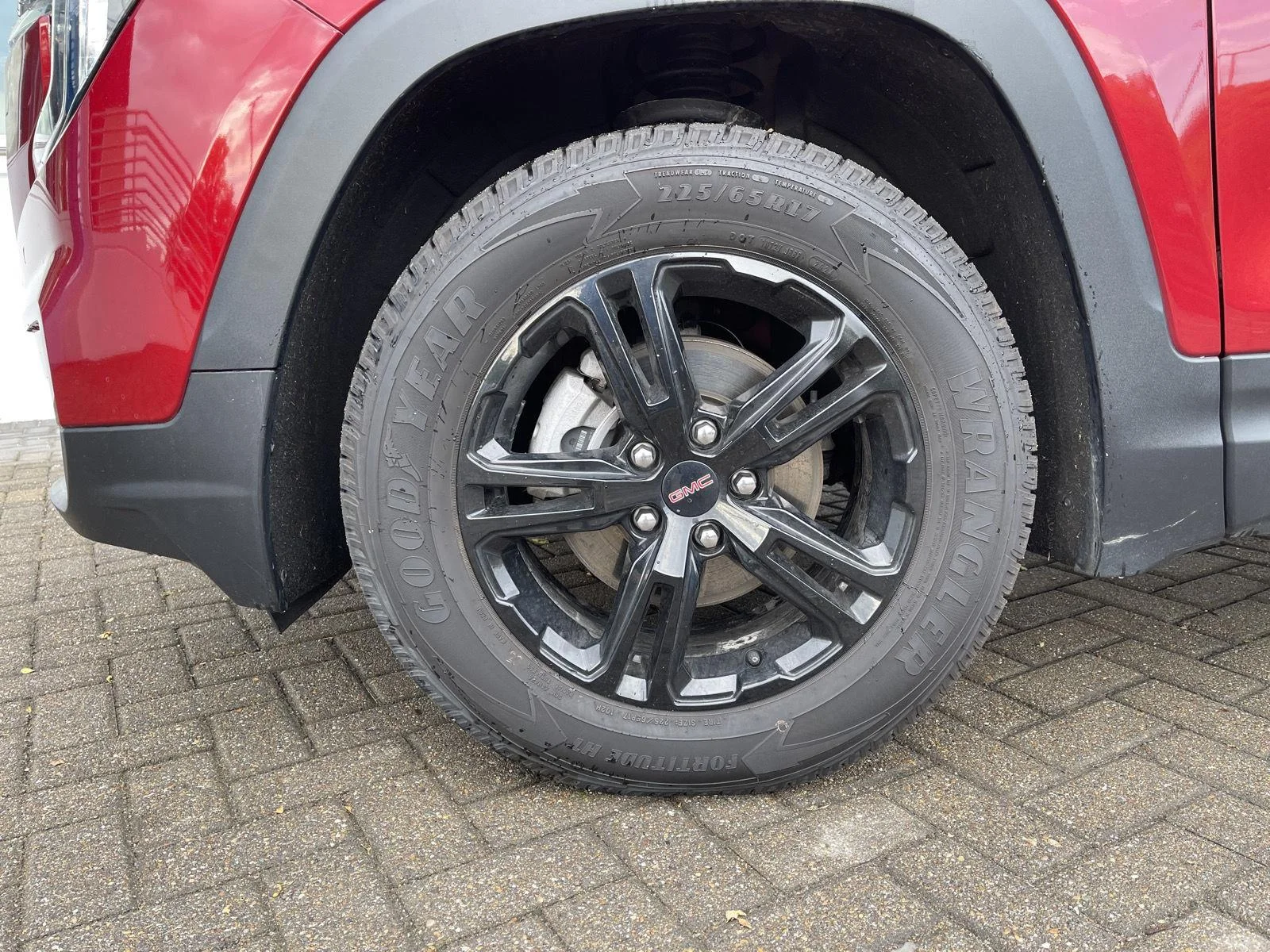 Used 2024 Volcanic Red Tintcoat GMC AT4 image 10