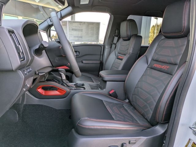2025 Nissan Frontier PRO-4X - Photo 22