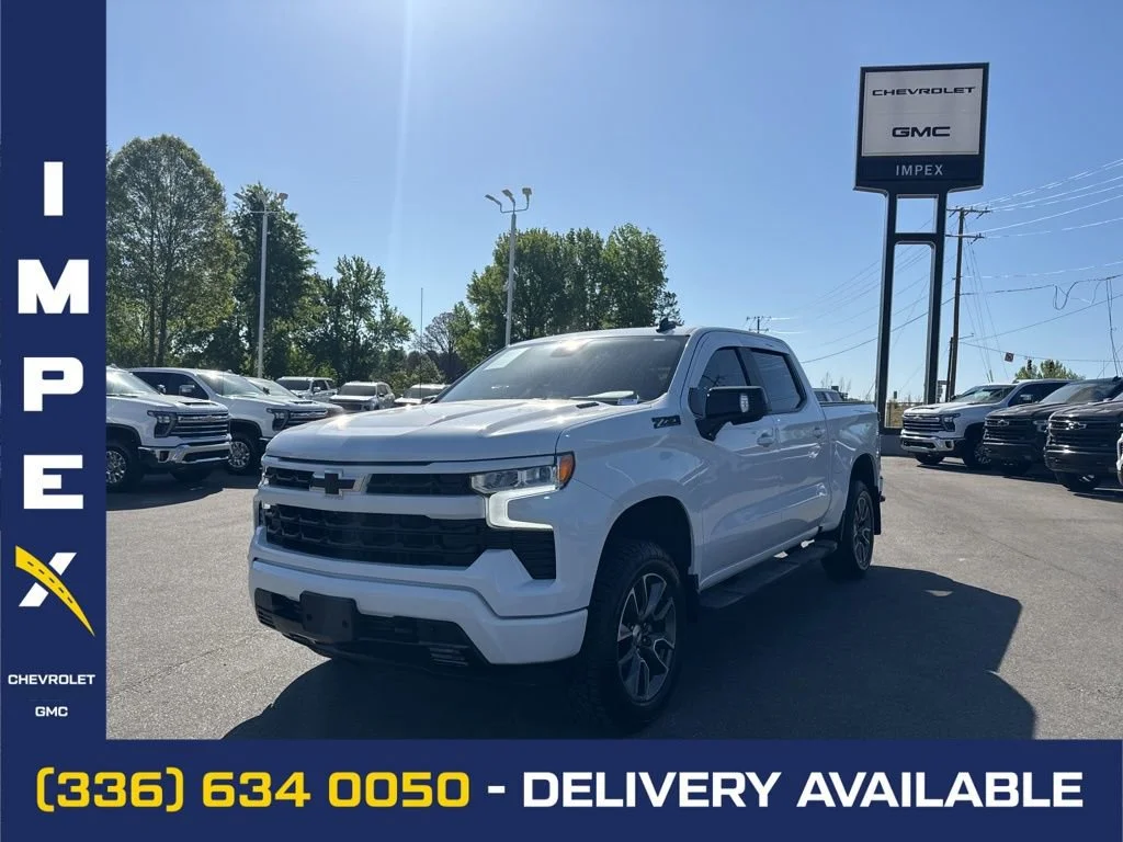 Summit White 2022 Chevrolet Silverado 1500 RST Crew Cab 4WD Pickup Truck Four-Wheel Drive
