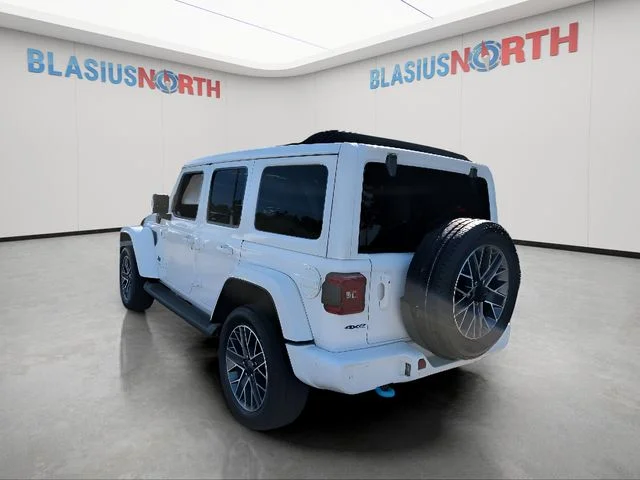 Used 2022 White Jeep Unlimited Sahara High Altitude 4xe image 7