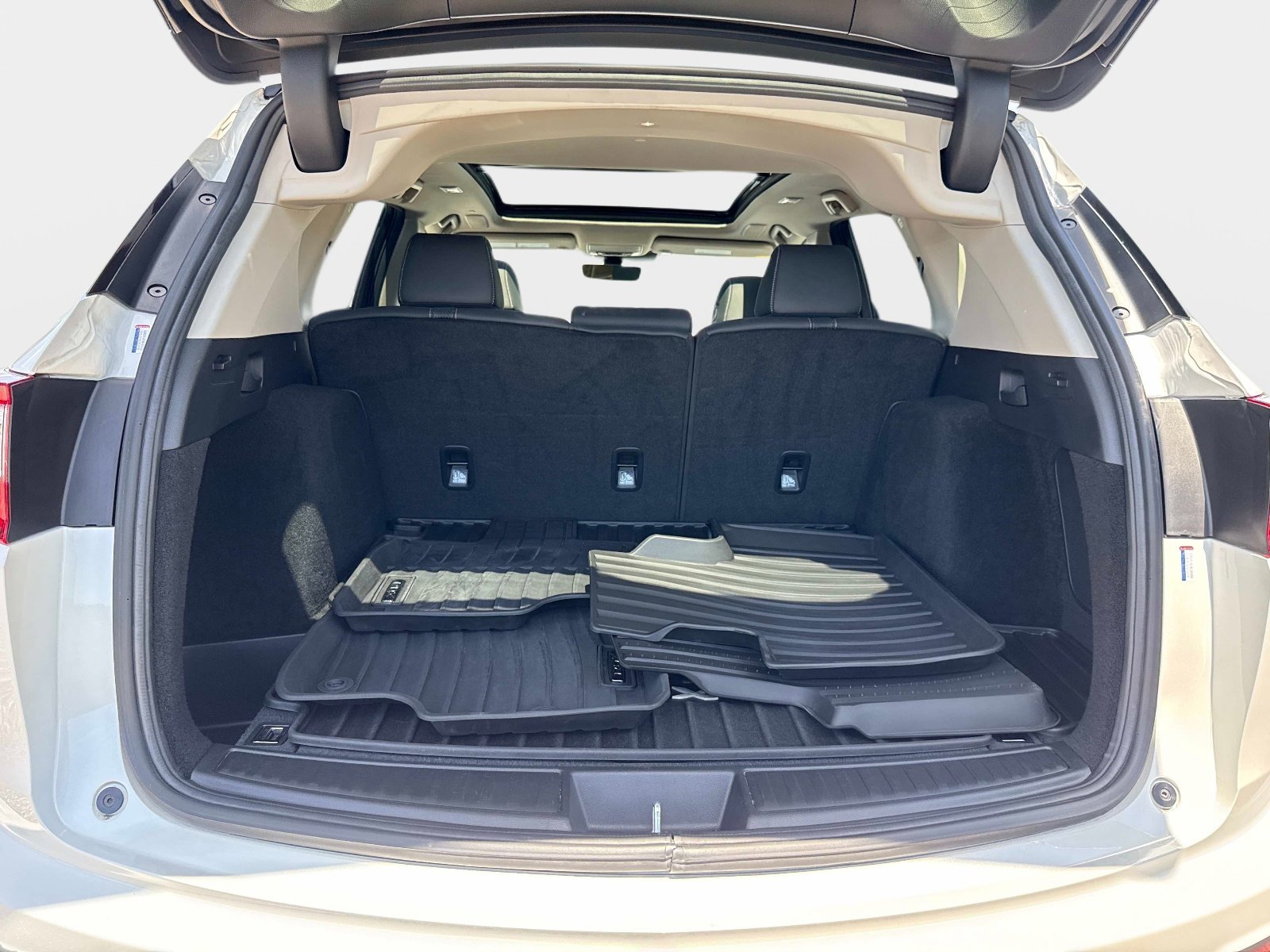 Used 2023  Acura w/Technology Package image 9