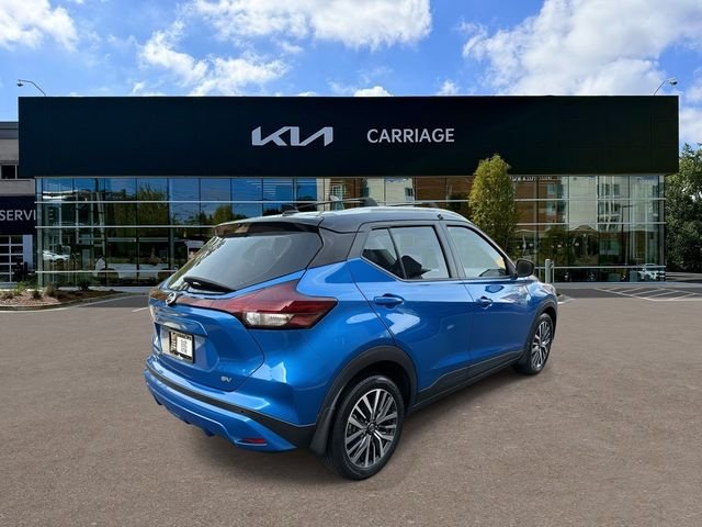 Used 2021 Blue Nissan SV image 8