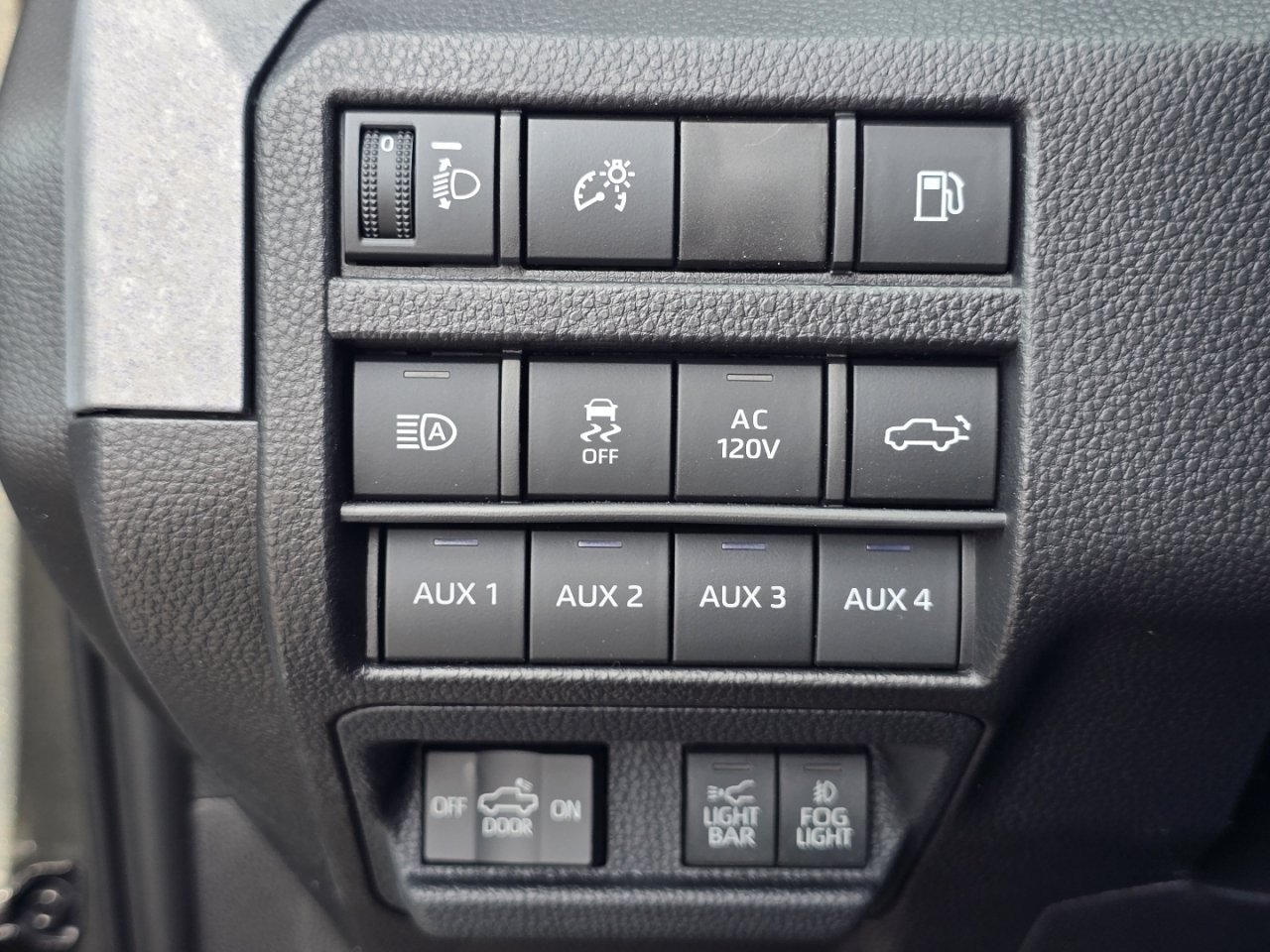 New 2026 Bronze Oxide Toyota Tacoma Trailhunter image 28