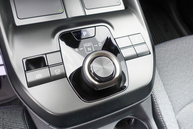 New 2026 Wind Chill Pearl <sup>1</sup> Toyota  XLE image 23