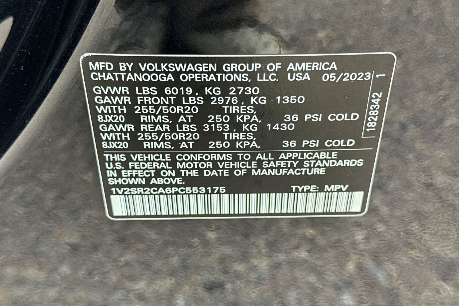 Certified Used 2023 Deep Black Volkswagen 3.6L V6 SEL R-Line image 30