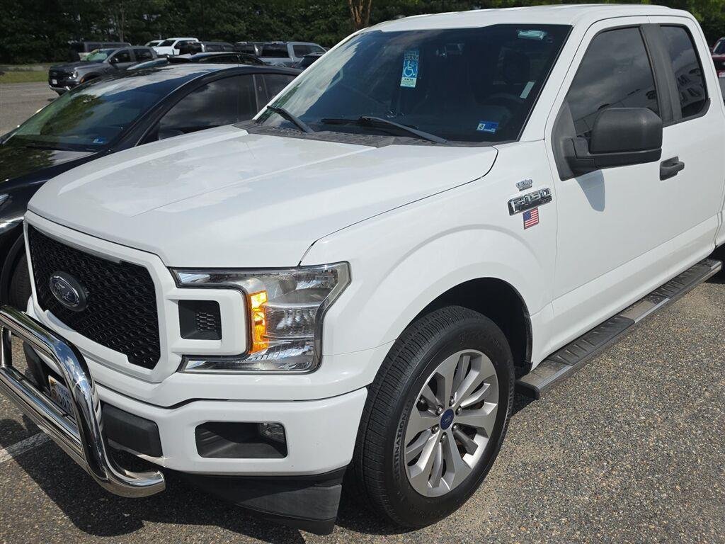 Used 2018 Oxford White Ford XL image 1