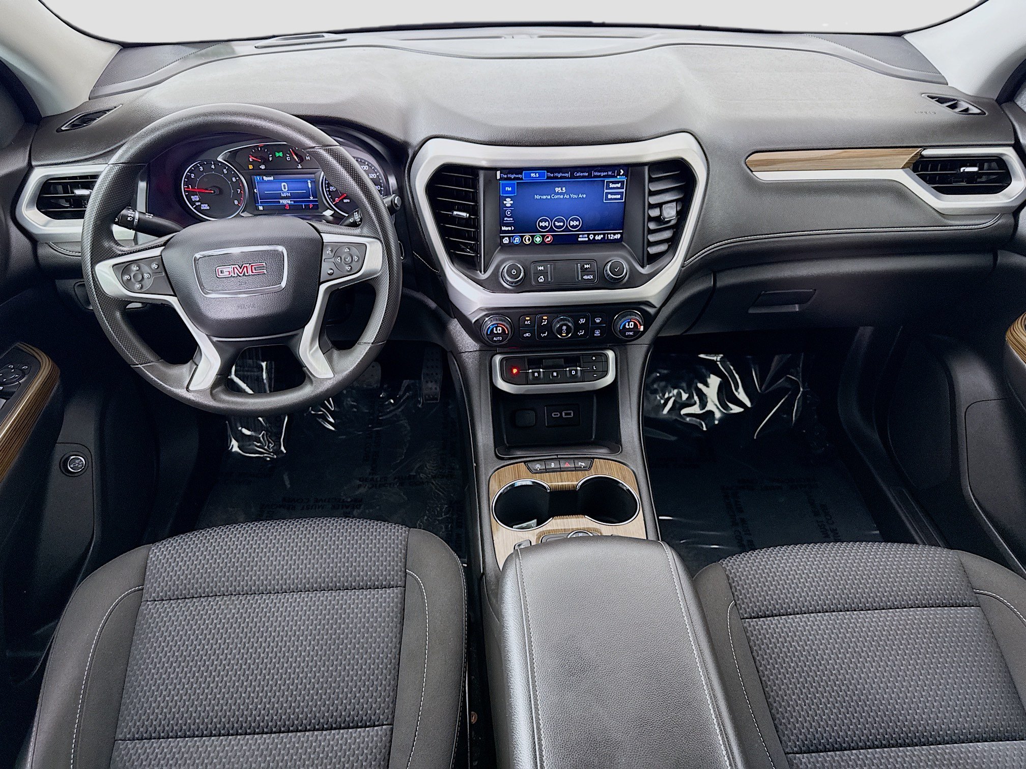 Used 2023 Summit White GMC SLE image 24