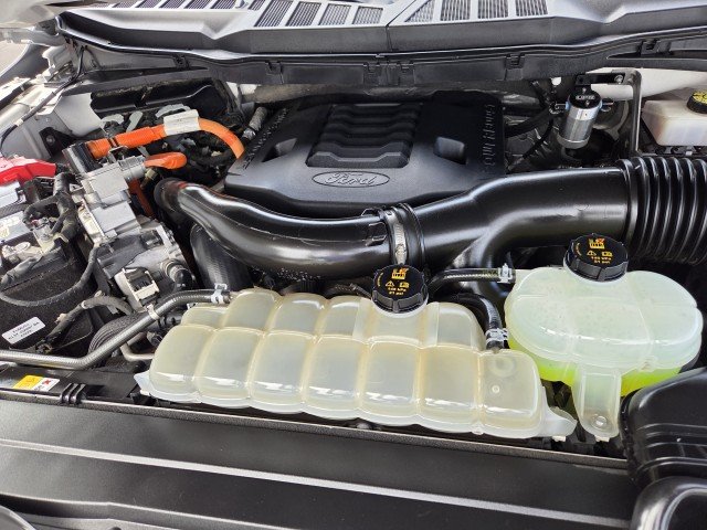 Used 2021 White Ford XL image 70