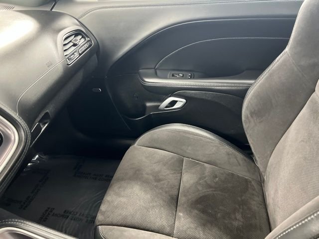 Used 2021 White Knuckle Clearcoat Dodge R/T Scat Pack Widebody image 18