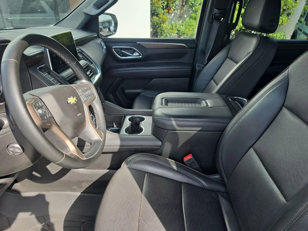 Used 2023 Summit White Chevrolet High Country image 20
