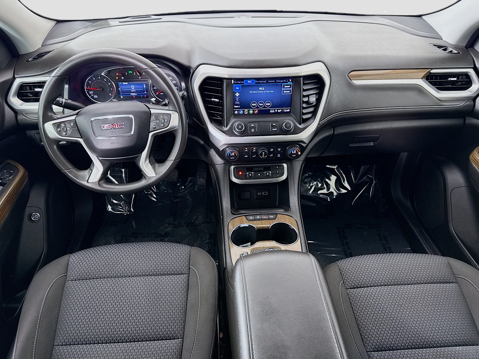 Used 2023 Summit White GMC SLE image 24