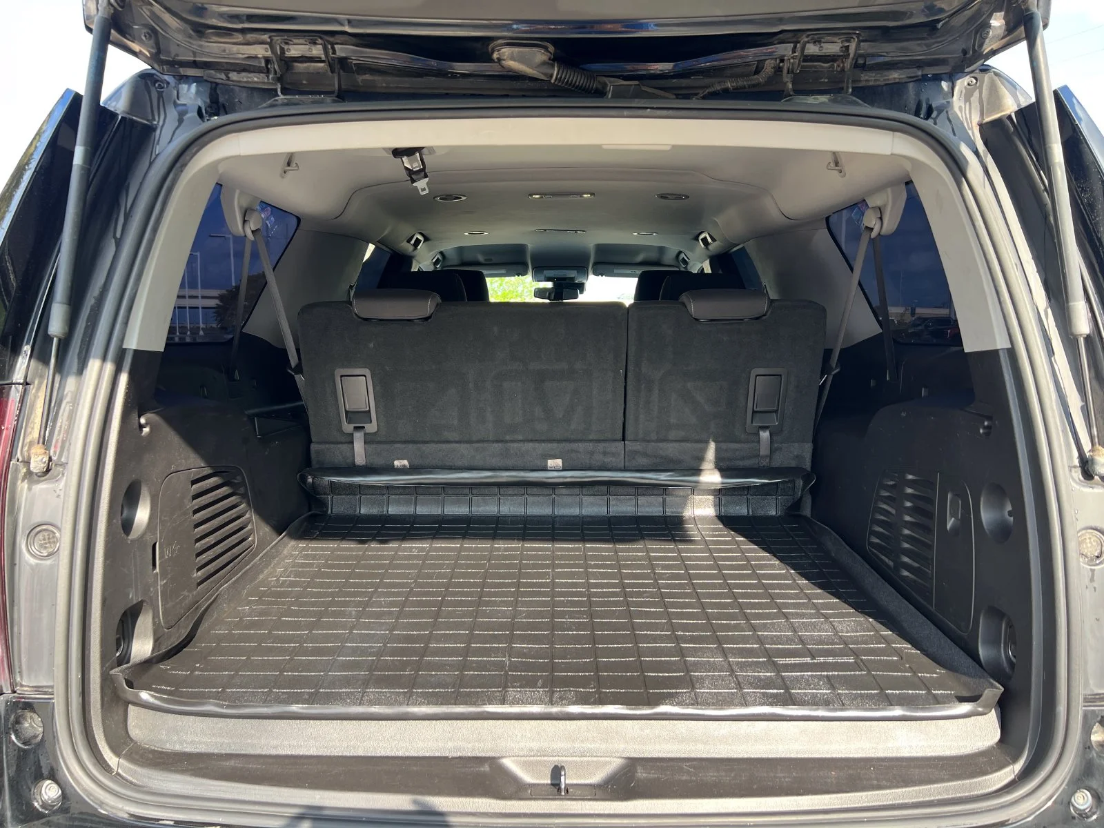 Used 2018 Black Chevrolet LS image 5