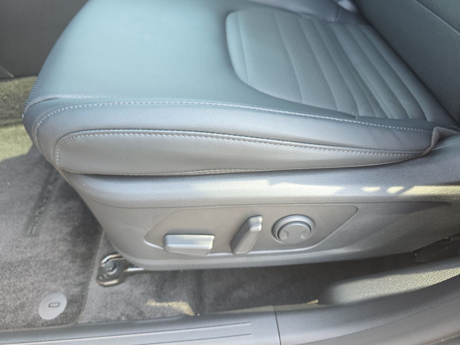 Used 2025 Gray Kia SX-Prestige image 28