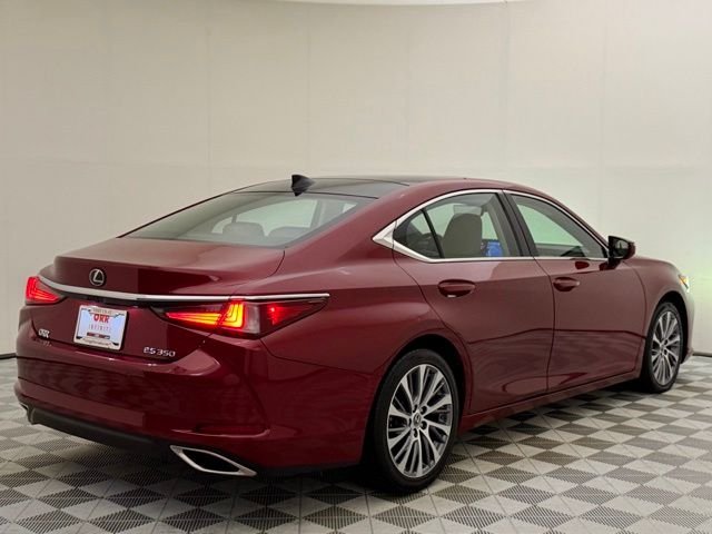 Used 2019 Matador Red Mica Lexus 350 Luxury image 13