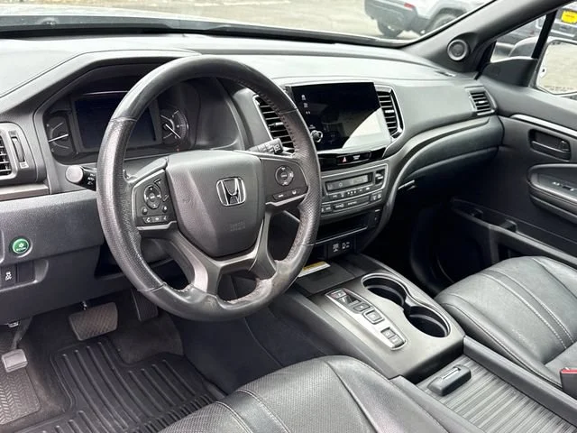 Used 2023 Lunar Silver Metallic Honda TrailSport image 15