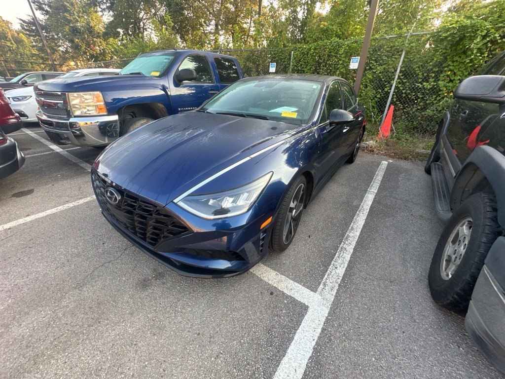 Used 2022 Blue Hyundai SEL Plus image 3