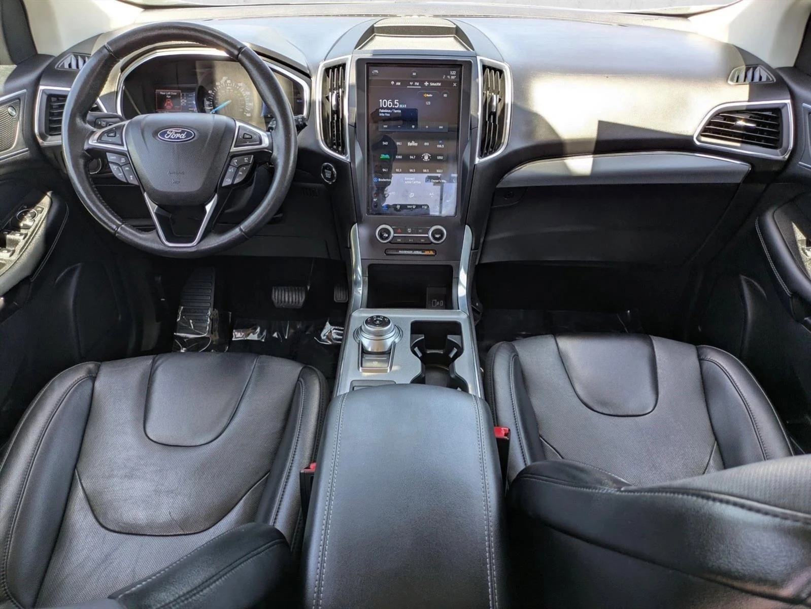 Used 2021 Star White Metallic Tri-Coat Ford Titanium image 18