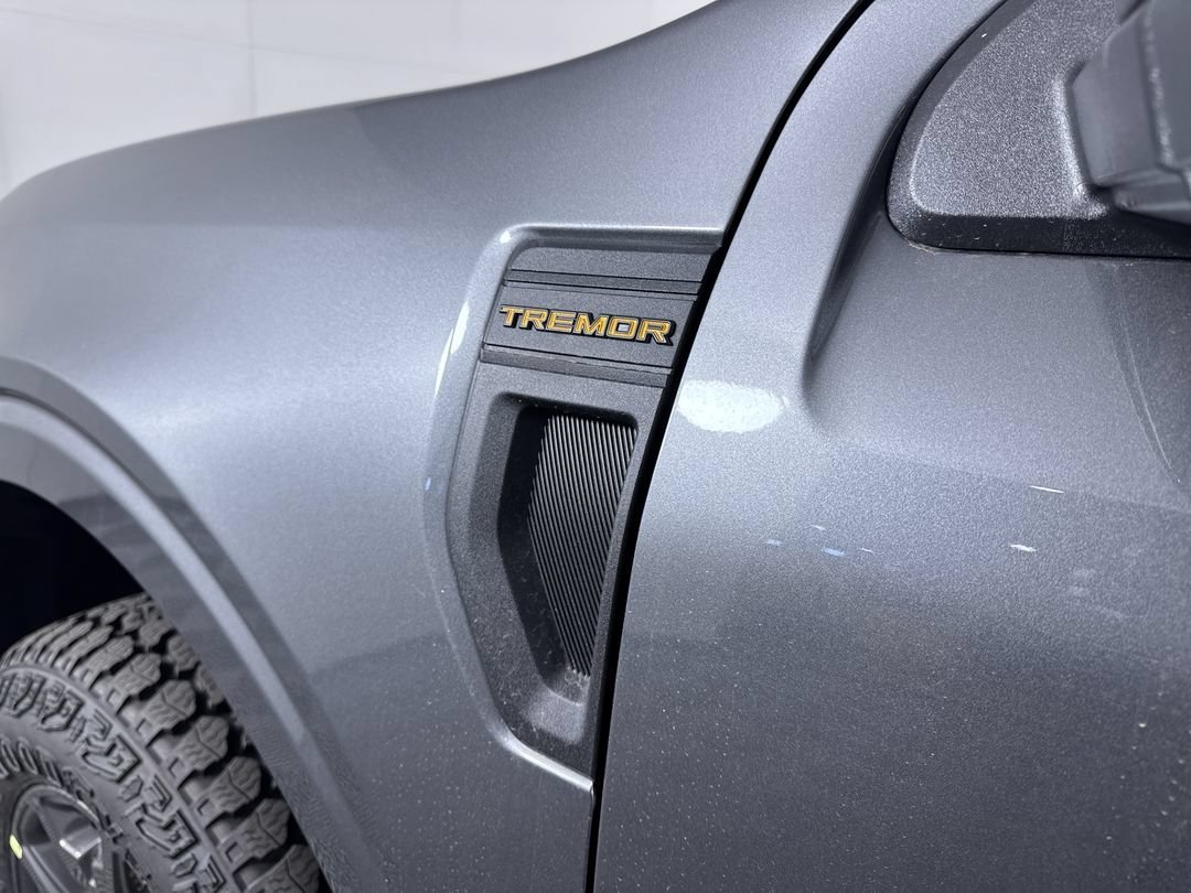 New 2026 Carbonized Gray Metallic Ford Tremor image 26