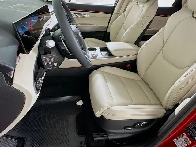 New 2026 Red Genesis 2.5T Select image 10