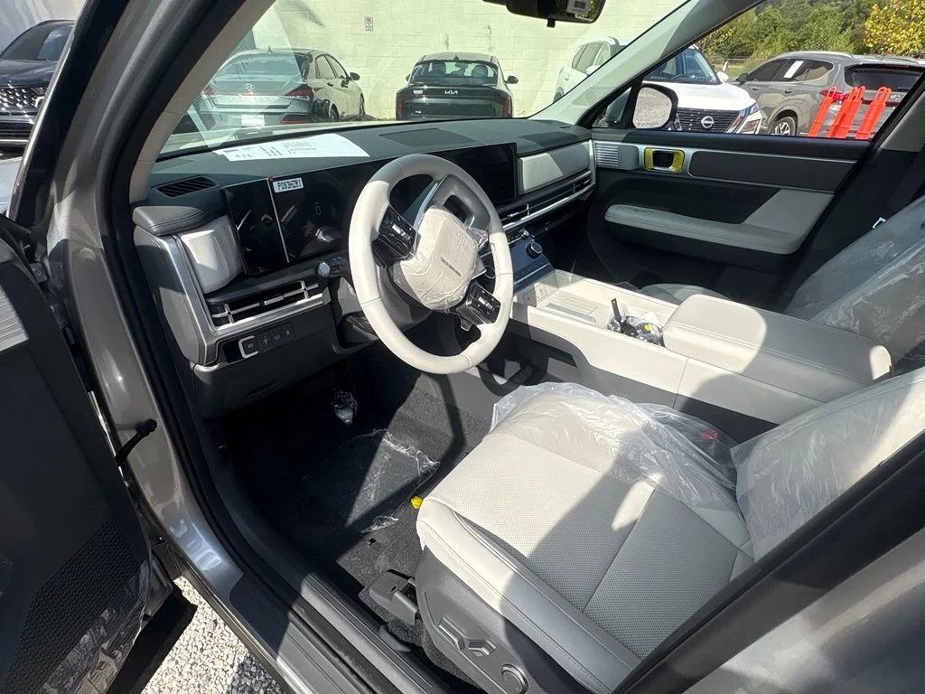 New 2027 Silver Hyundai SEL image 26