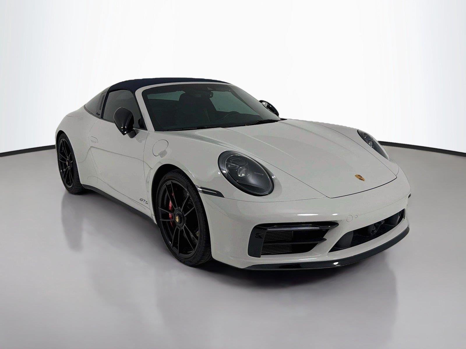 Used 2022 Chalk Porsche TARGA 4 GTS image 36