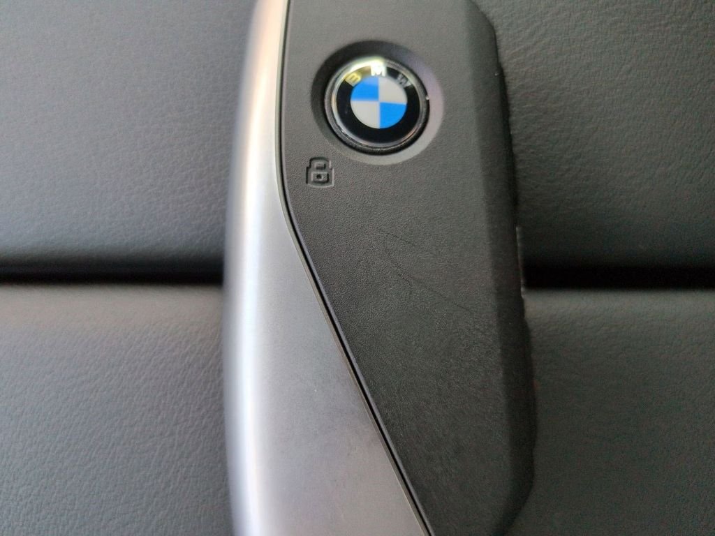 New 2026 Brooklyn Grey Metallic BMW xDrive40i image 30
