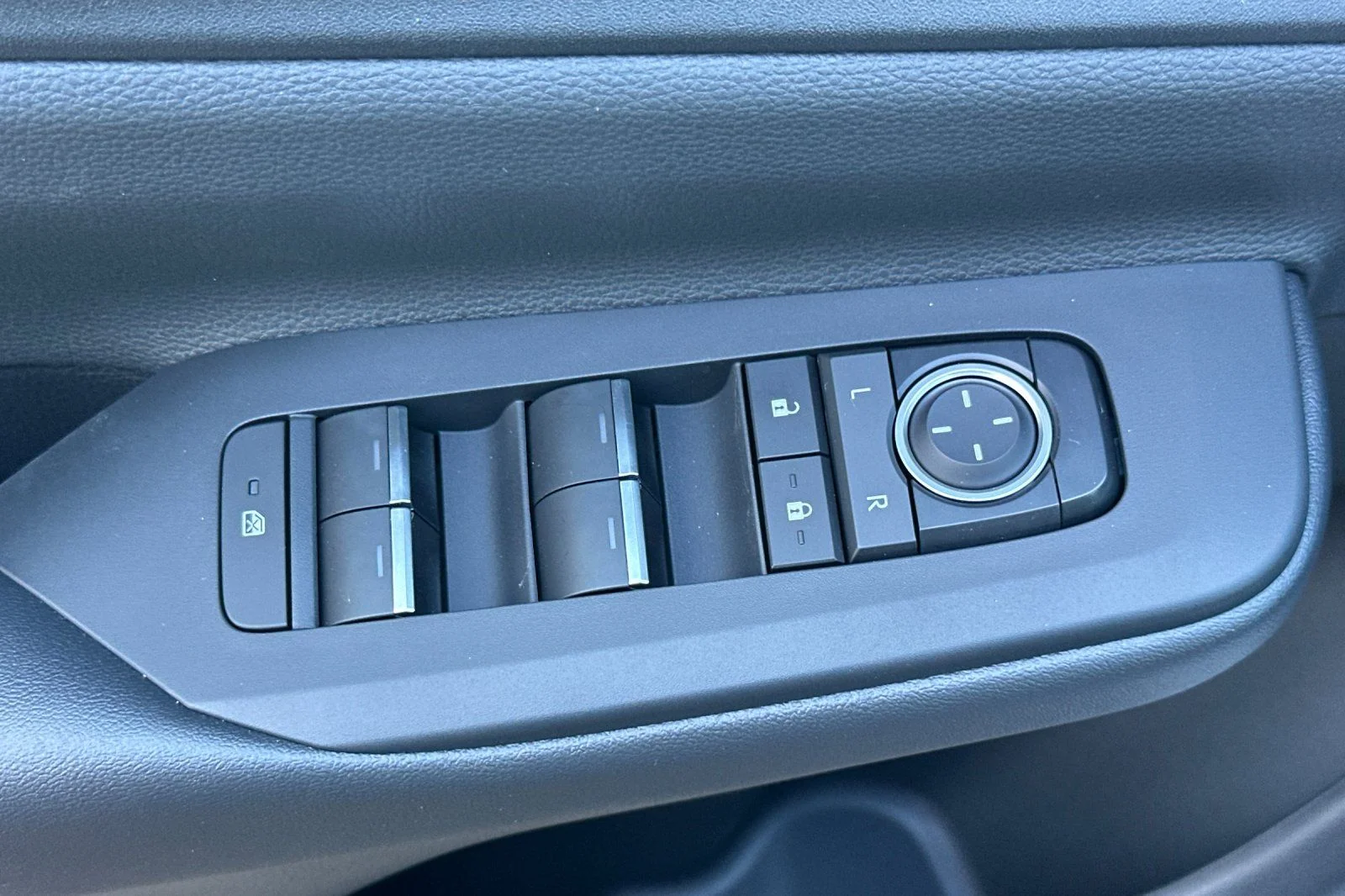 New 2027  Toyota XSE image 17