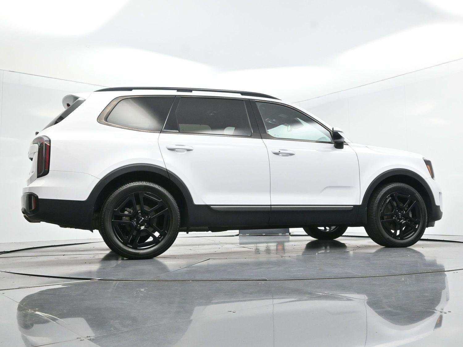 Used 2023 Glacial White Pearl Kia EX X-Line image 57