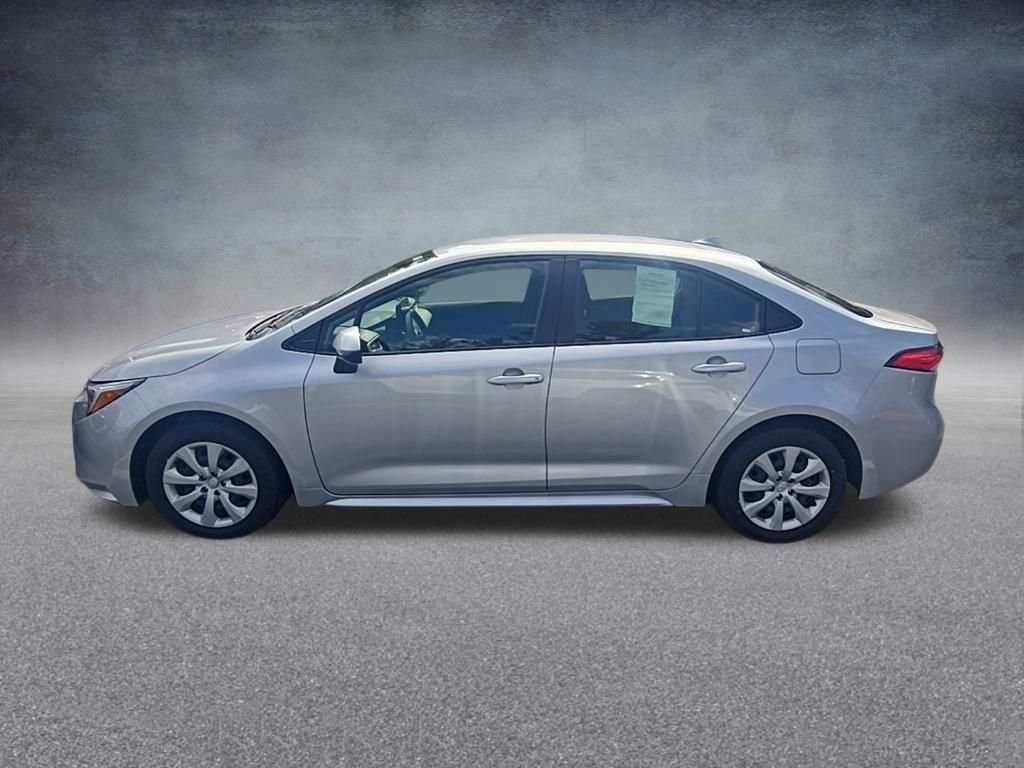Used 2025 Classic Silver Metallic Toyota LE image 4