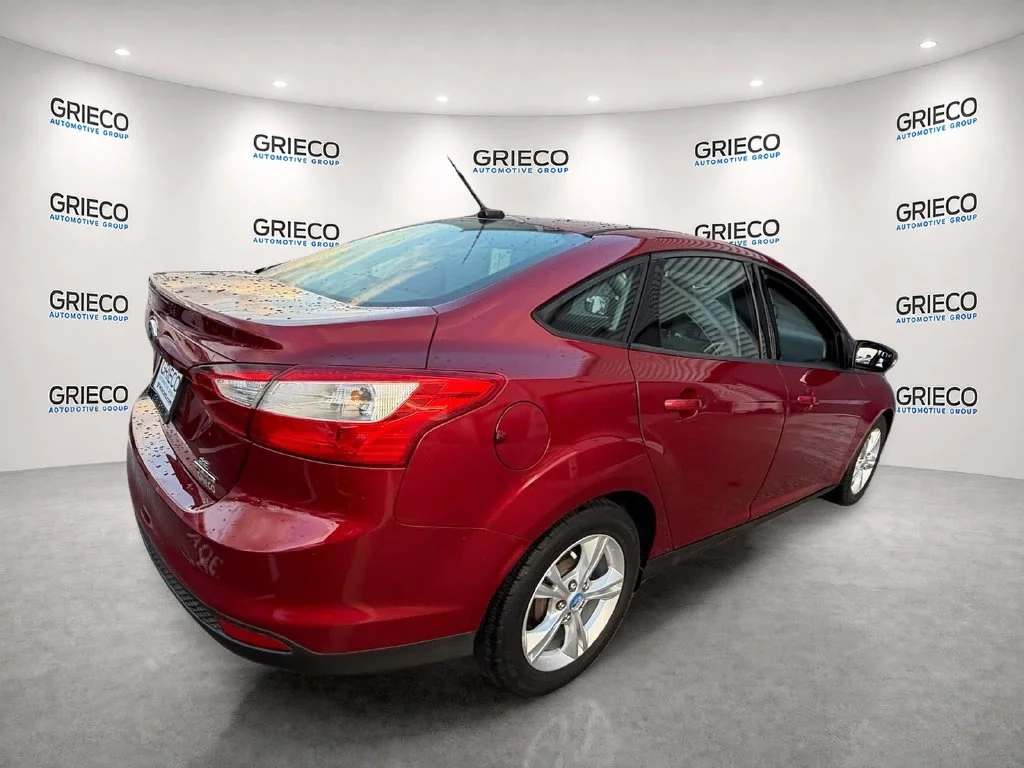 Used 2013 Ruby Red Metallic Ford SE image 7