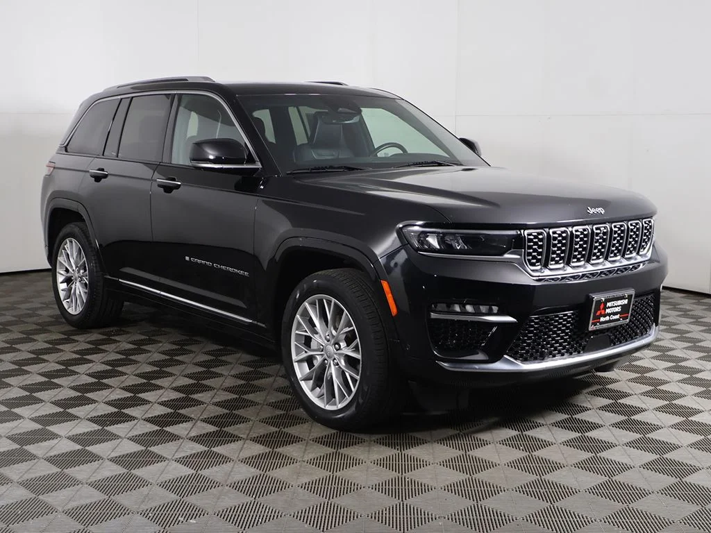 Used 2023 Black Jeep Summit image 63