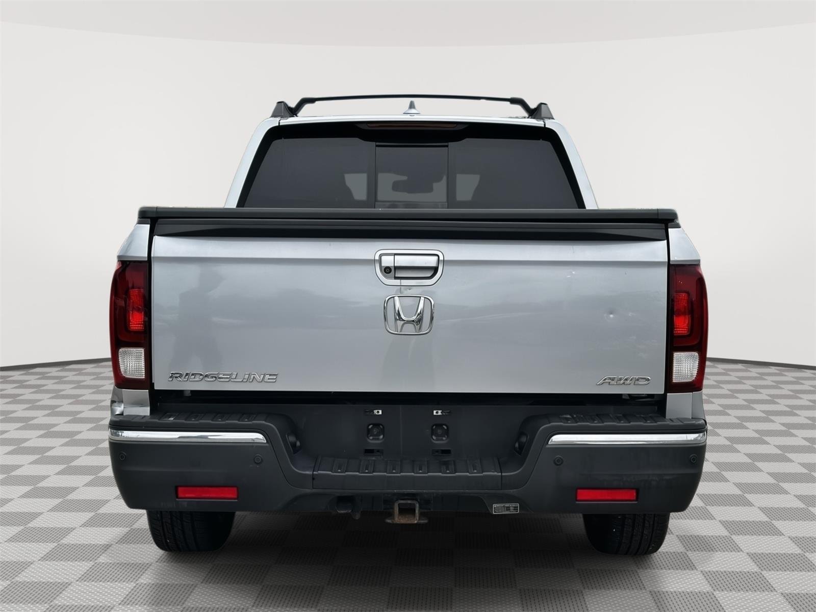 Used 2019 Lunar Silver Metallic Honda RTL-E image 4