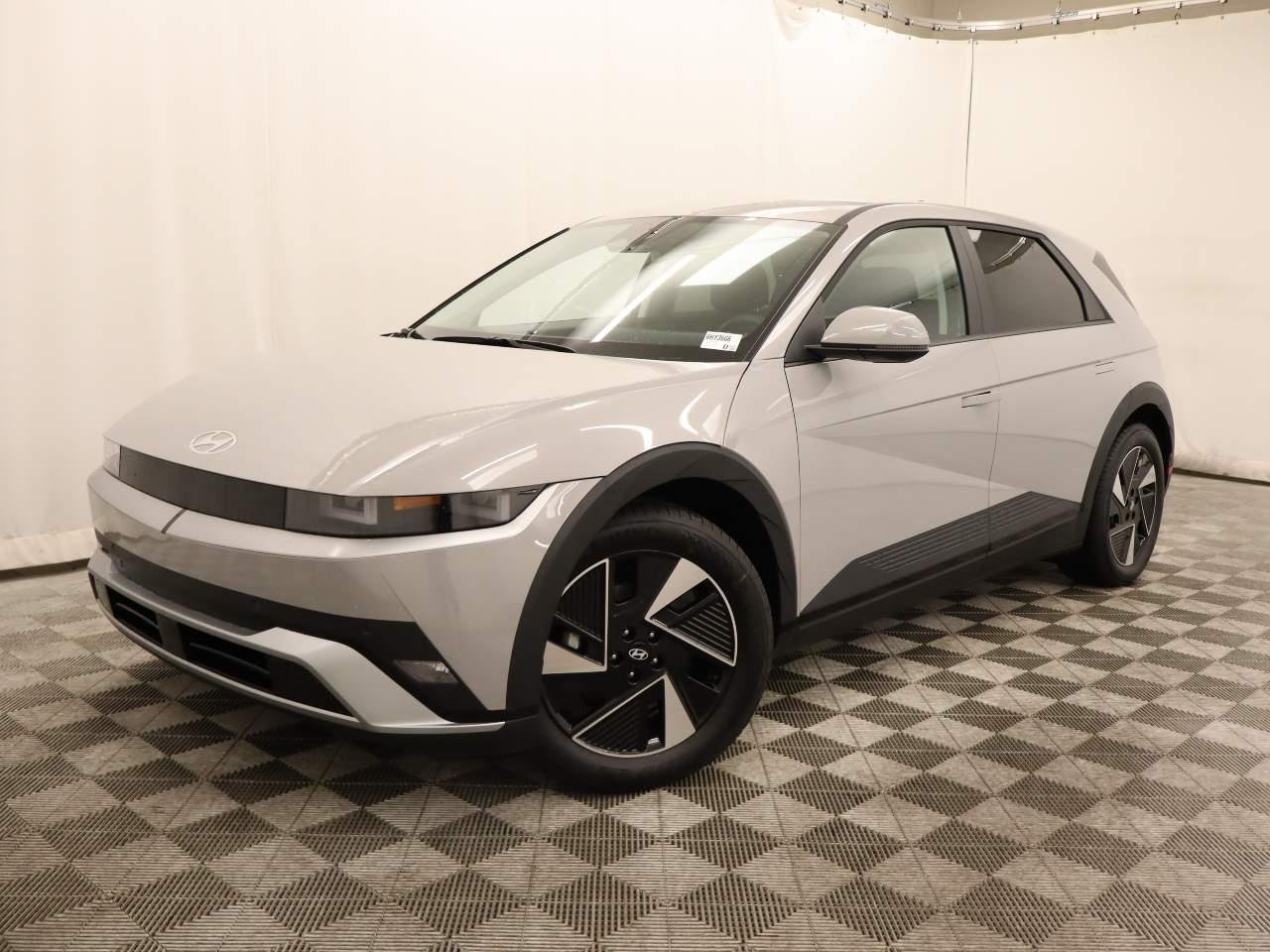 New 2026 Cyber Gray Hyundai SEL image 1
