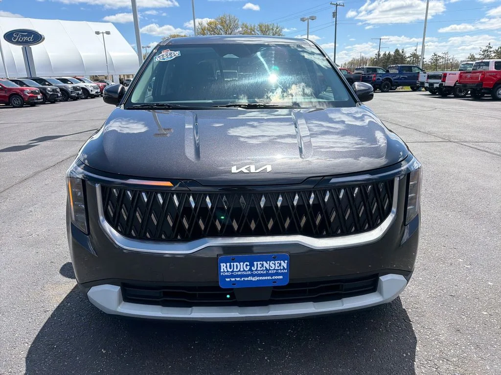 Used 2025 Gray Kia LXS image 8