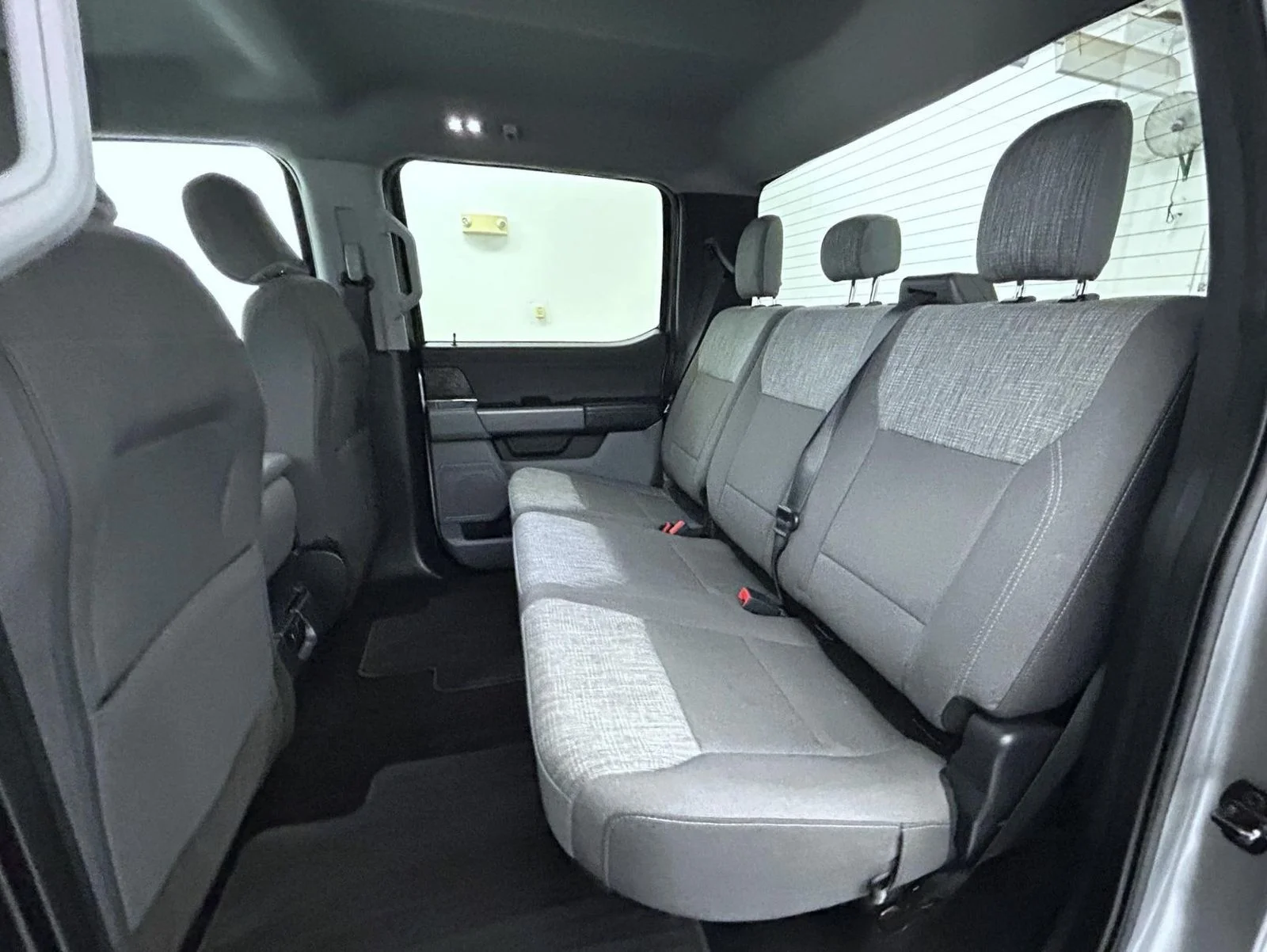 Used 2022 Silver Ford XLT image 19