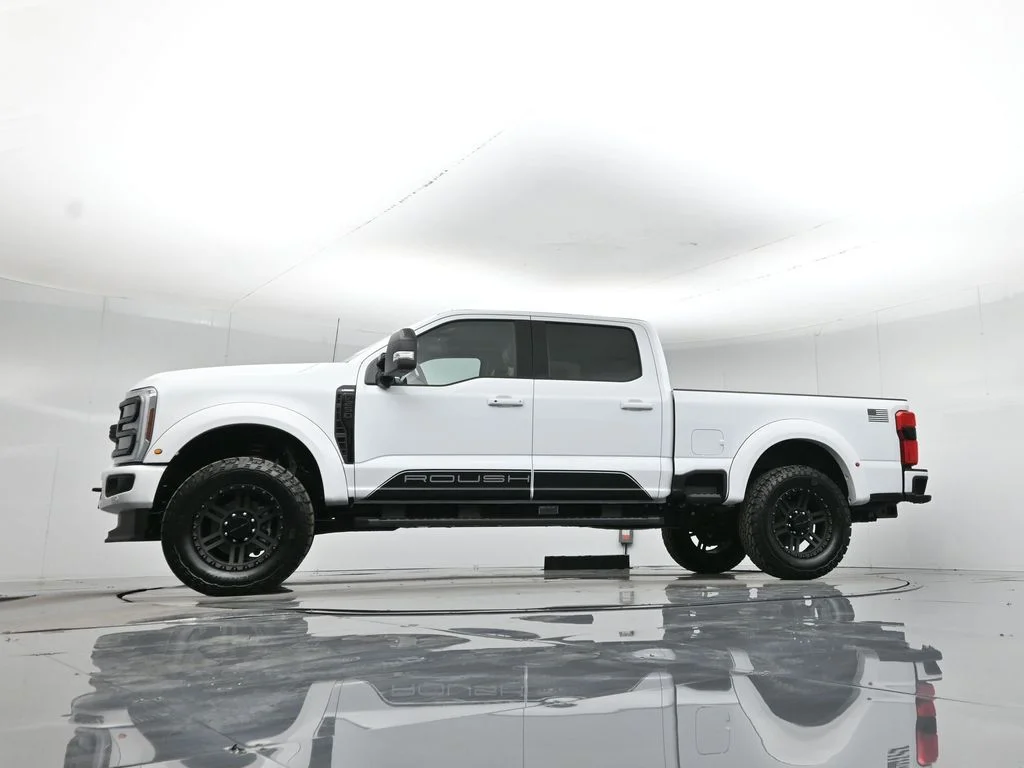 New 2026 Oxford White Ford Lariat image 5