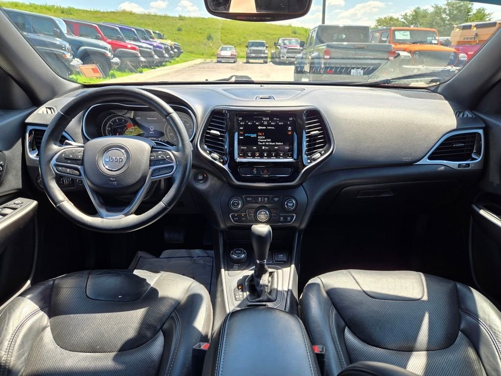 Used 2019 Red Jeep Limited image 19