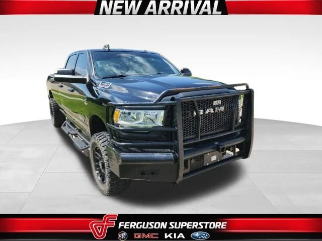 2022 RAM 3500 Tradesman 4X4 Crew Cab LWB's photo