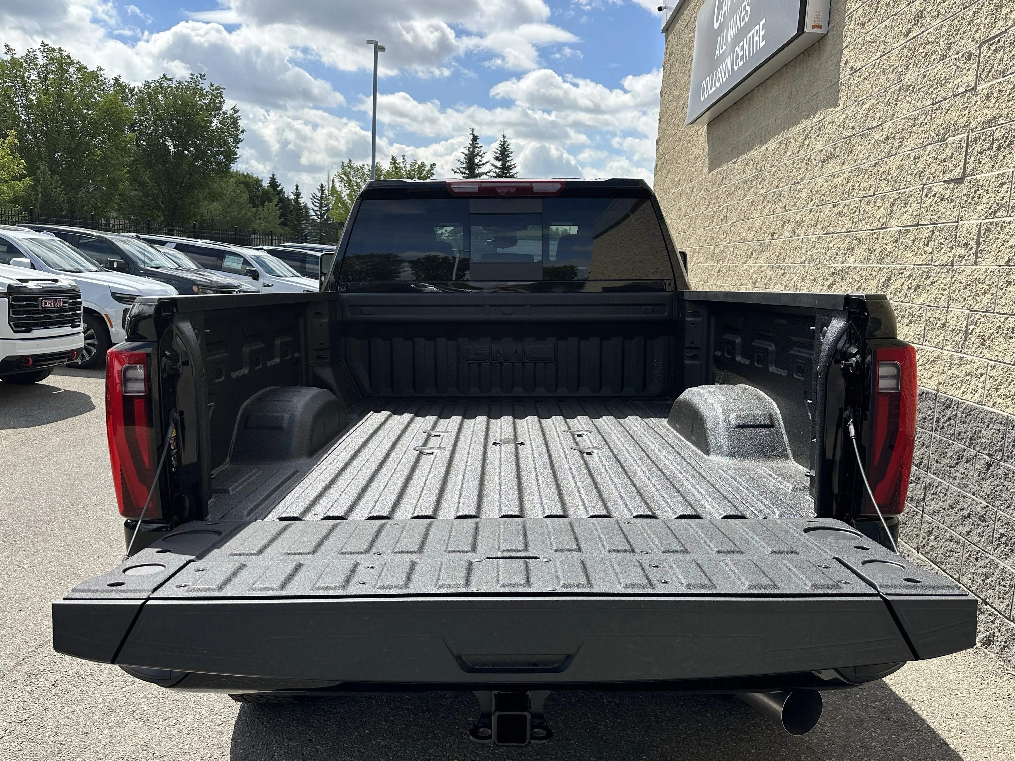 New 2026 Onyx Black GMC Denali Ultimate image 7