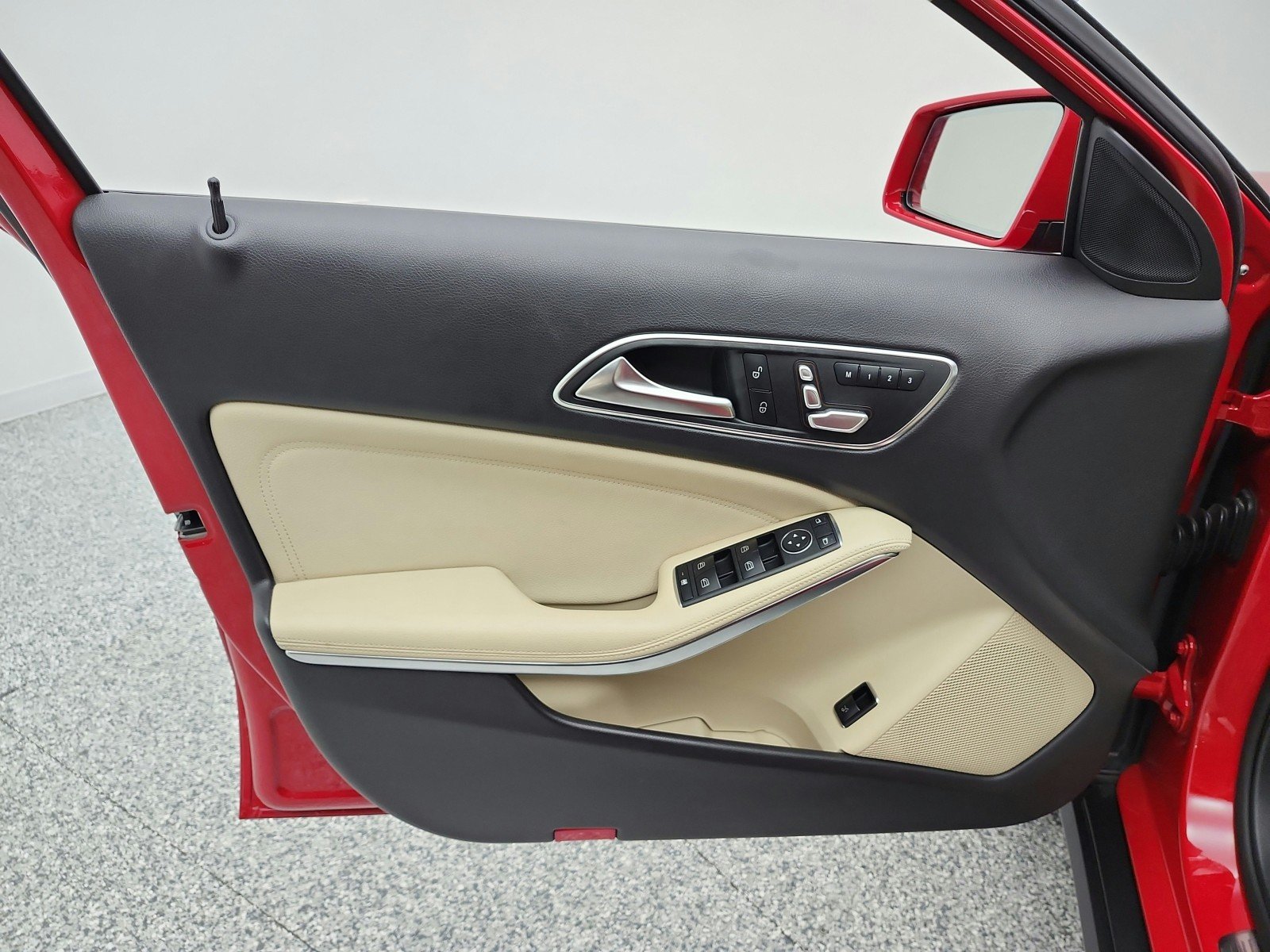 Used 2019 Jupiter Red Mercedes-Benz GLA 250 SUV image 14