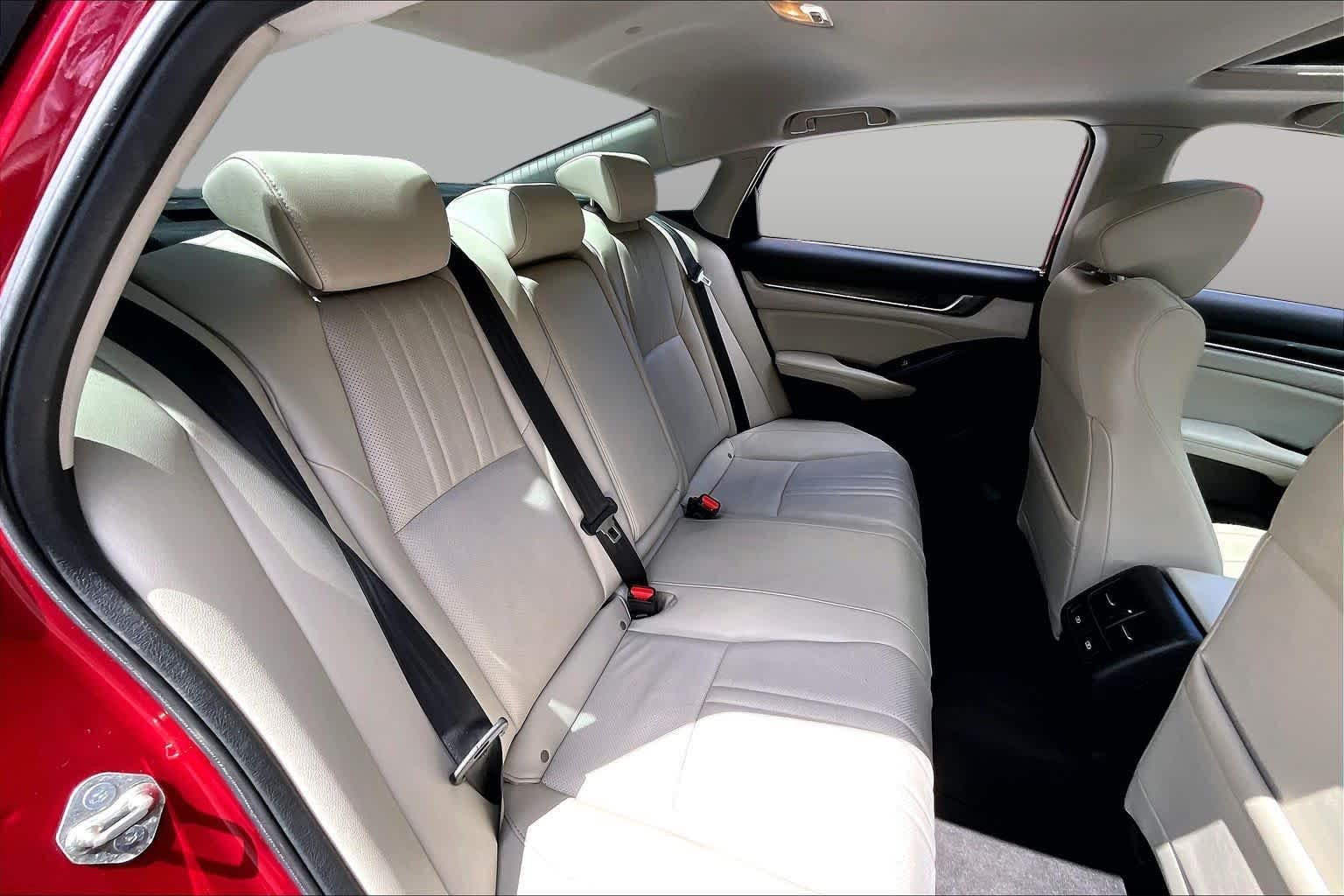 Used 2021 Radiant Red Metallic Honda EX-L image 21