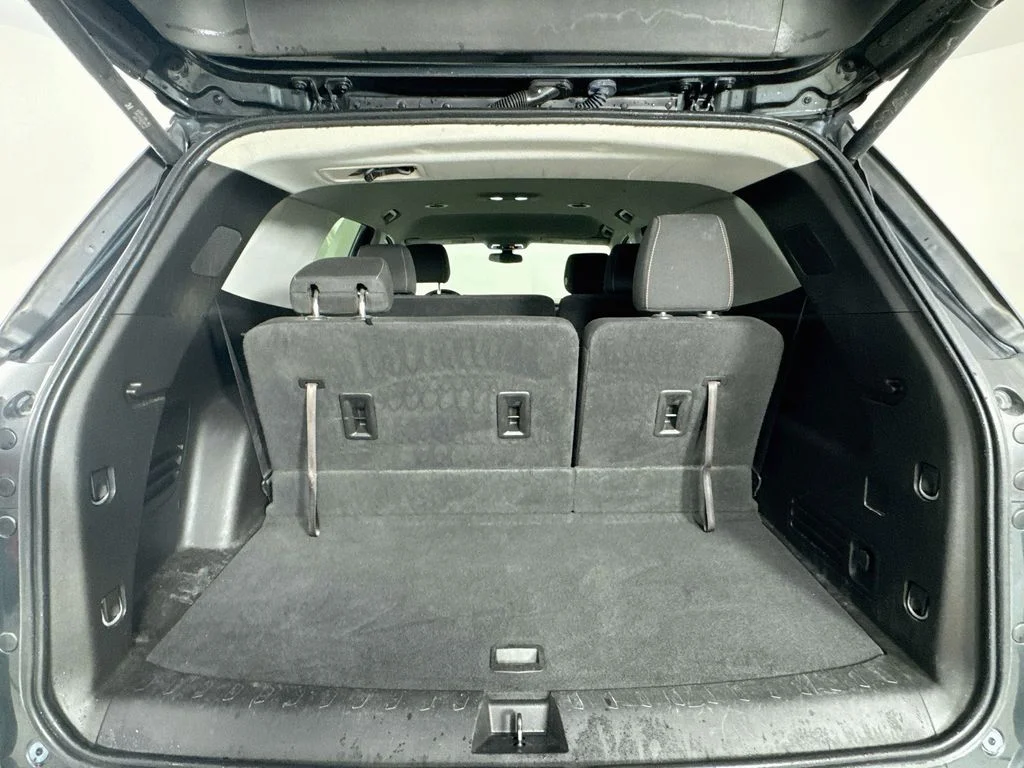 Used 2020 Graphite Metallic Chevrolet LT image 31